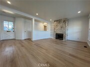 Photo - 22051 Vanowen St