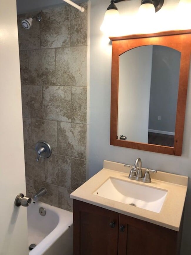 Photo - Beautiful 1 BD, 1 BA in the Heart of Hillcrest! Unit 1039 University Ave  B