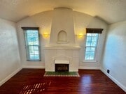 Photo - Beautiful Front House 2 Bed 1 Bath