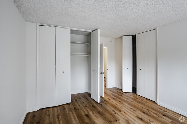 1BR, 1BA - 8110 Redlands St