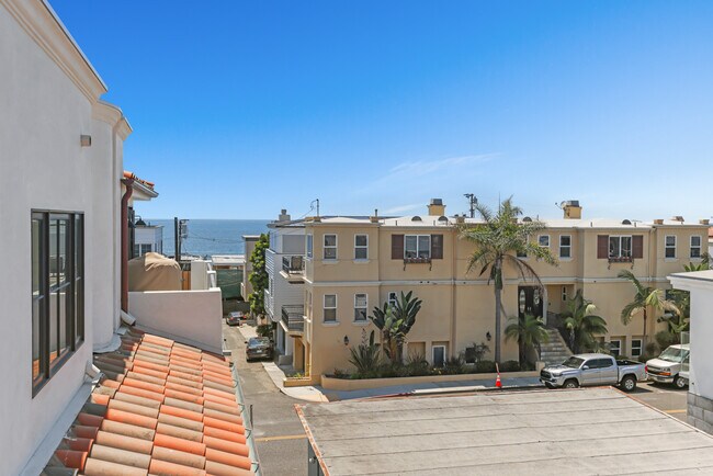 Photo - 209 Crest Dr