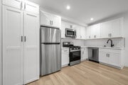 Photo - 3335 Stocker St W Unit 1/4