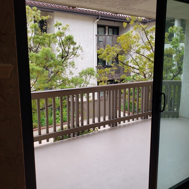 Photo - 8515 Falmouth Ave Unit #323