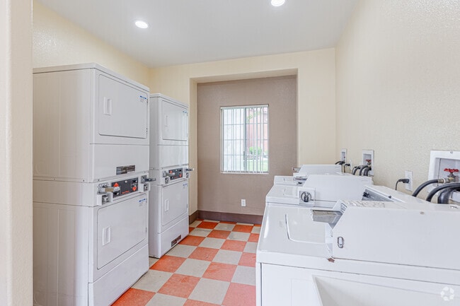 Laundry Center - Riverview Springs