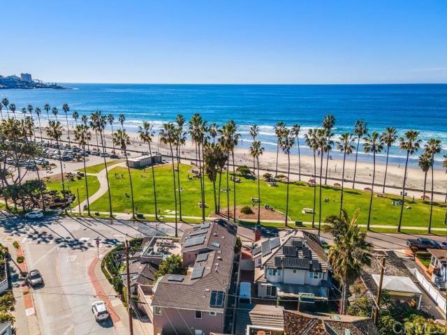 Building Photo - 8405 El Paseo Grande