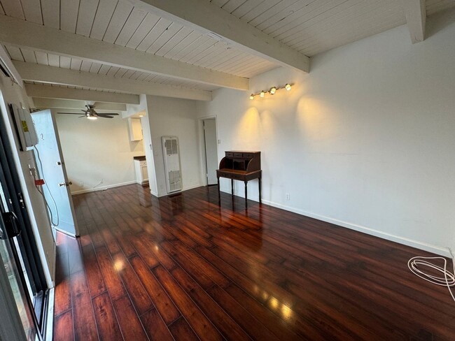 Photo - 3538 Keystone Av Unit 2