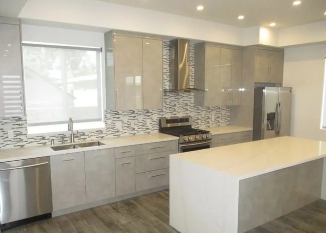 Building Photo - 1211 N Mariposa Ave Unit 3