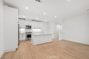 Photo - 1218 W Bushell St Townhome