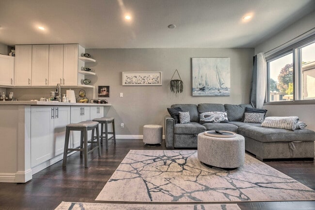 Photo - 2628 Worden St Unit ID1308473P