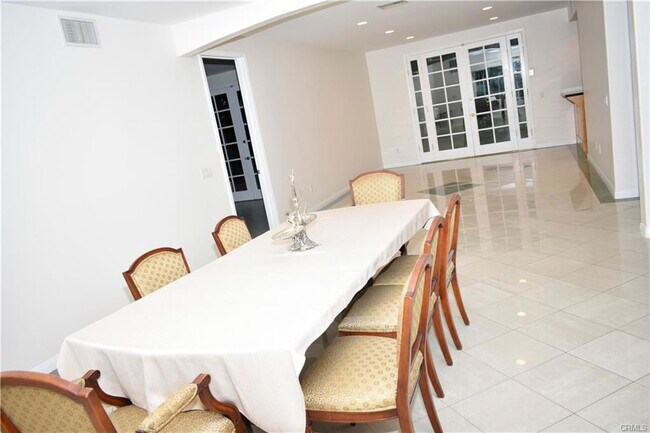 Photo - 4751 Haskell Ave