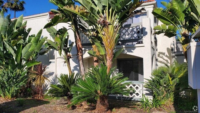 Building Photo - 9444 Twin Trails Dr Unit 104 Rental