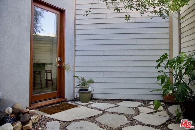 Photo - 834 Indiana Ave