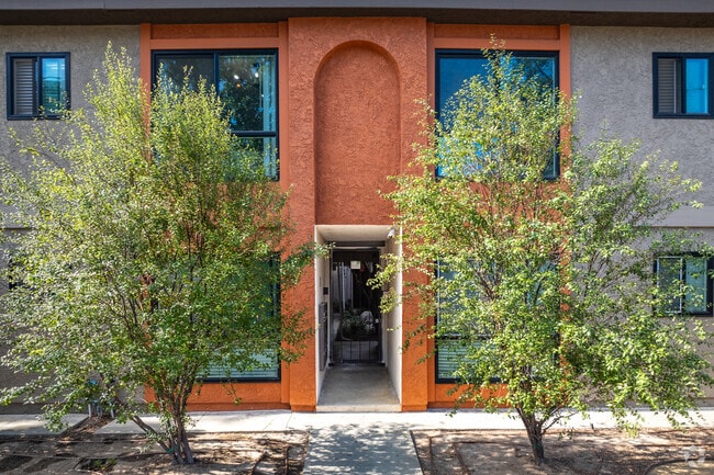 Entrance - 1628 W 218th St