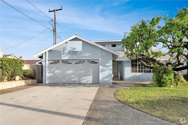 Building Photo - 2032 W 171st St Rental