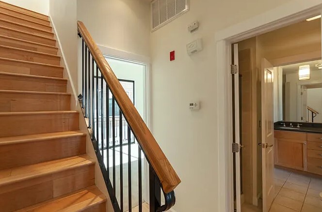Photo - 91 S Ash St Townhome