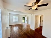 Photo - Charming and Bright 2 bed 1 bath in Point ... Apartment Unit 3143 Macaulay Street