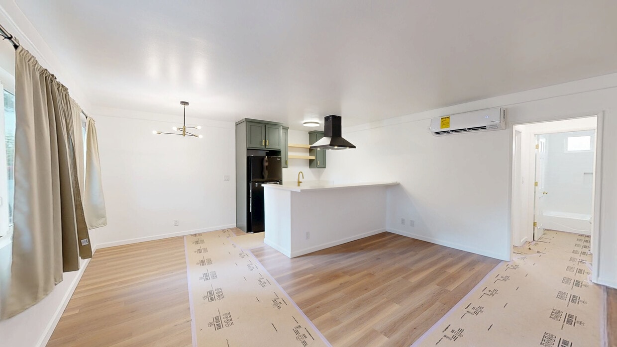 3D Tour - 5819 Carlton Way Apartments