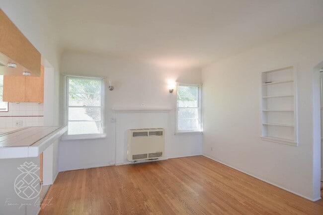 Ayres Ave Apts. - Ayres Ave Apts. Unit 10591 1/2