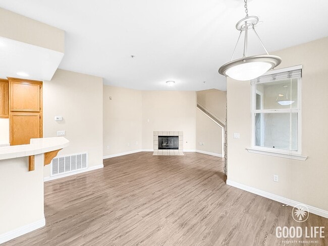 Photo - Beautiful 2Bd/2Ba Available In Sabre Springs