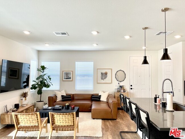 Photo - 27482 Boulderview Way