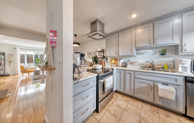 Photo - 2628 Kansas Ave