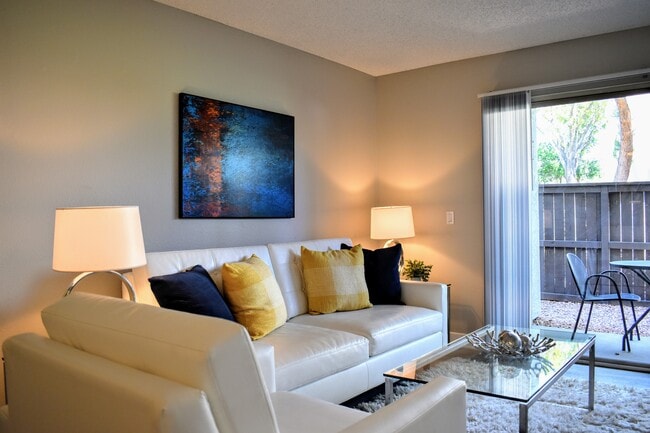 Photo - Tuscany Apartments