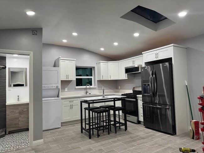 Photo - 4159 La Salle Ave