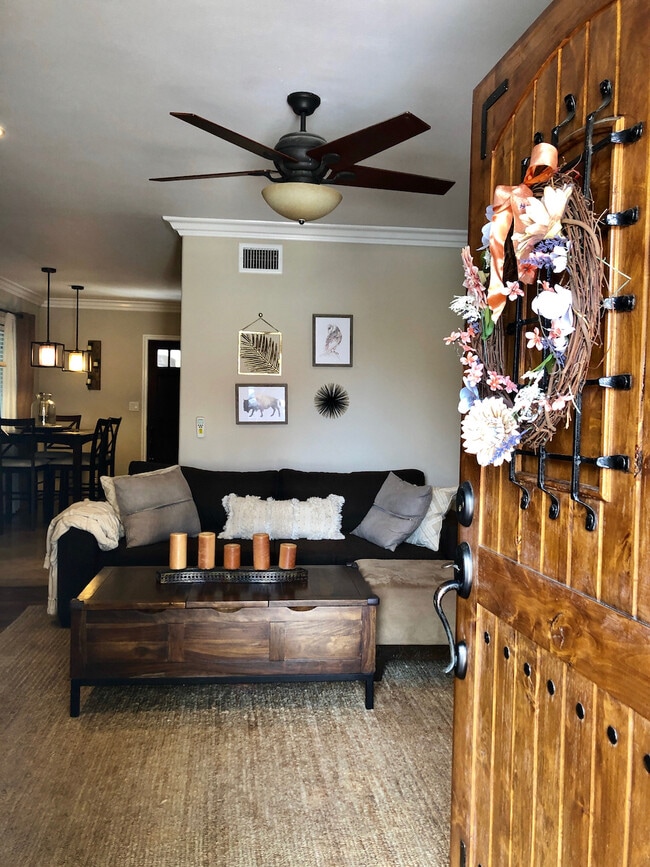 Photo - 2118 Ernest Ave