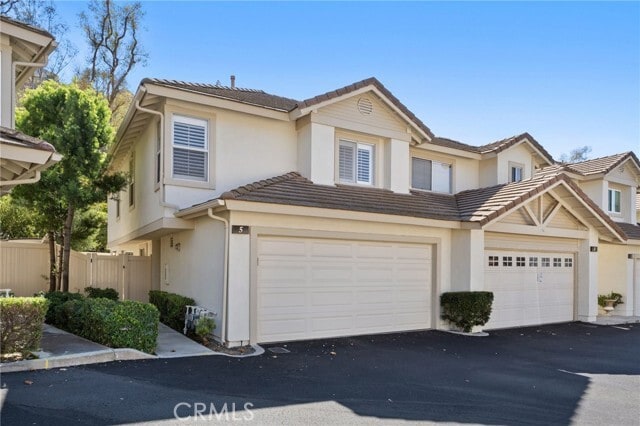 Building Photo - 5931 E Rocking Horse Way Unit 5