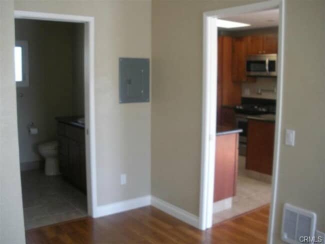 Photo - Remodeled 1 bed 1 bath all utilities included