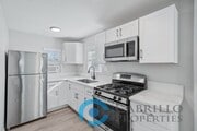 Photo - 4853 Mansfield St Condo