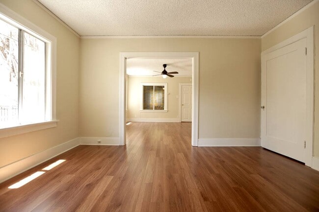 Photo - 116 N Catalina St Unit 116
