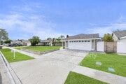 Photo - 5351 Westmoreland Dr House