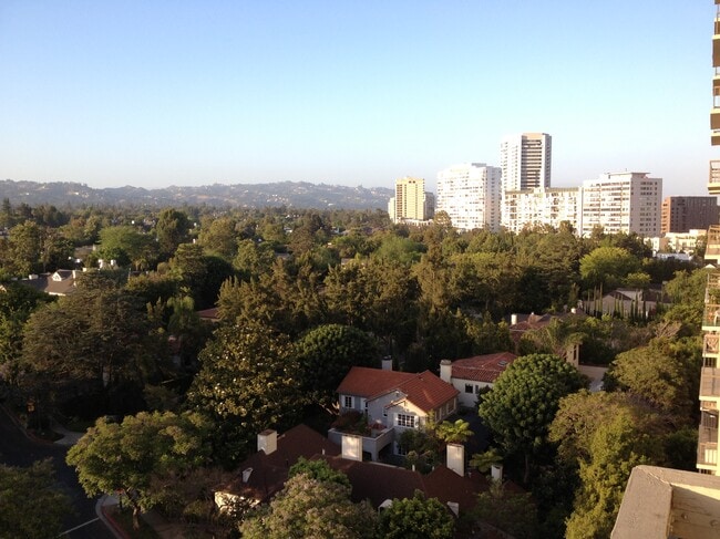 Photo - 10751 Wilshire Blvd Condo Unit 1107