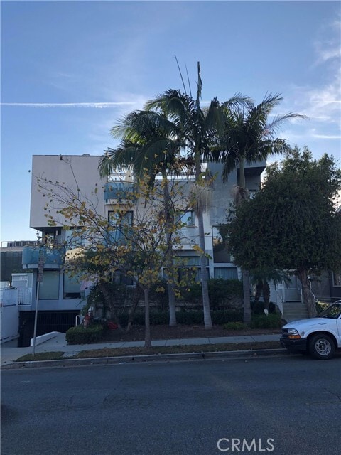 Building Photo - 1148 Stanford St Unit 2 Rental