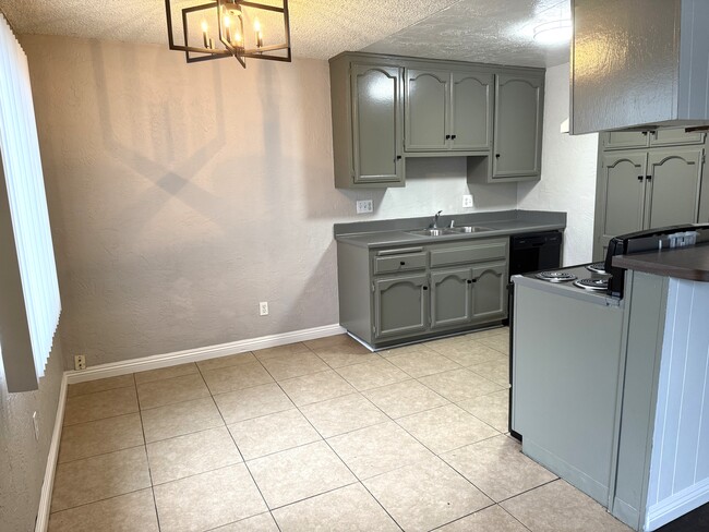 Photo - 3901 Green Ave Unit C