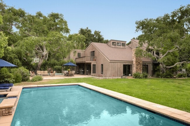 Photo - 1539 Miramar Ln