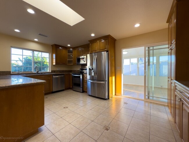 Photo - Beautiful 4 Bedroom, 3 Bath Home in Lemon ...