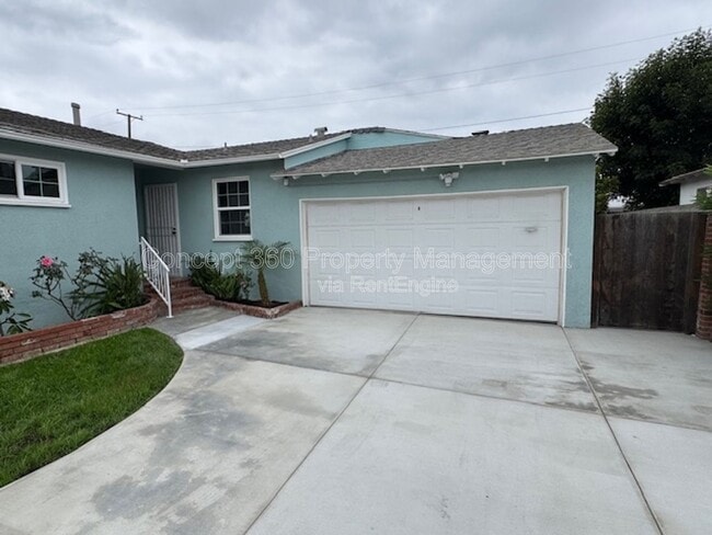 Photo - 20915 S Menlo Ave