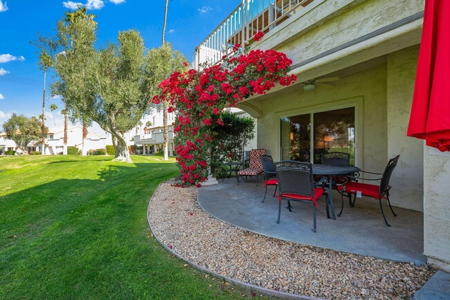 Photo - 207 Desert Falls Cir