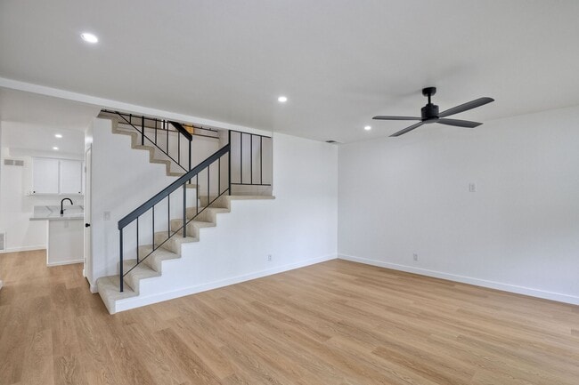 Photo - 5260 Rimpark Ln