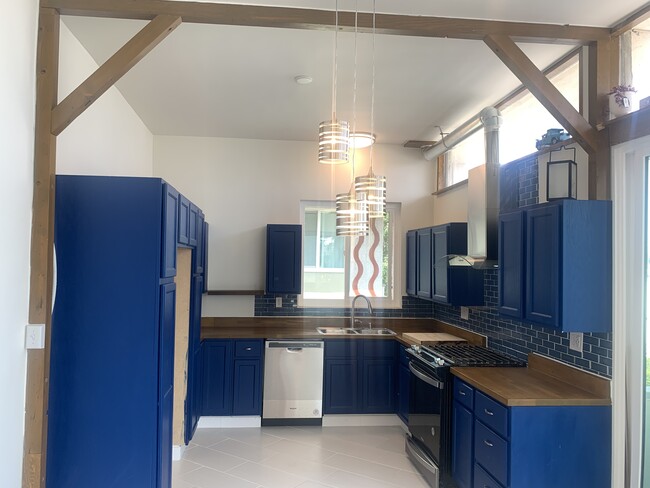 Photo - 11685 Gorham Ave Unit 2