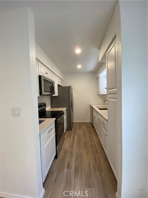 Photo - 7651 Reseda Blvd