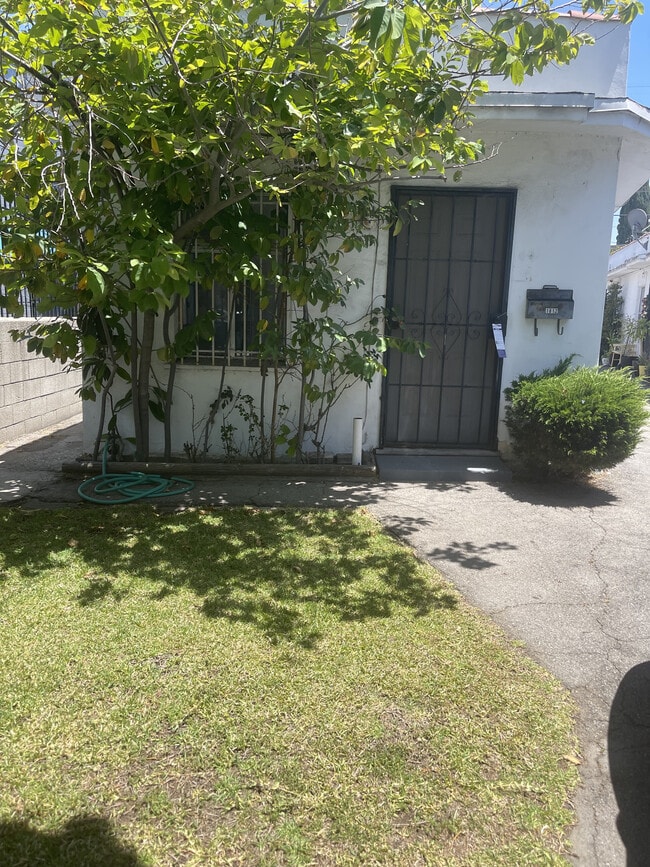 Photo - 1812 S Curson Ave Unit 1812