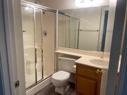 Photo - 1076 Oxford Ln