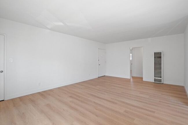 Photo - 3624 Faris Dr Unit 4