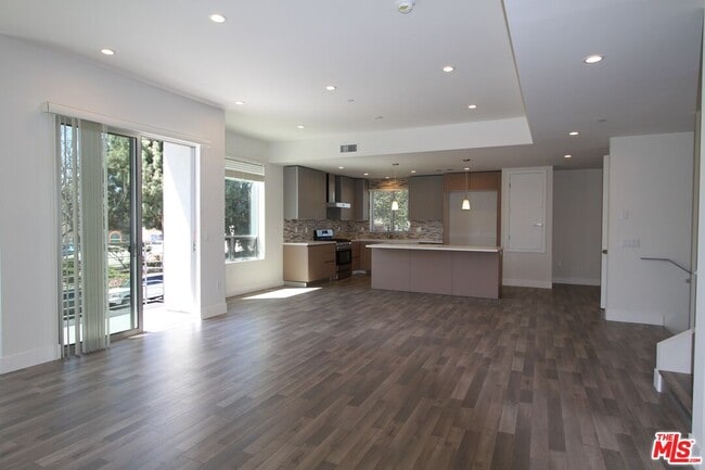 Photo - 11733 Missouri Ave