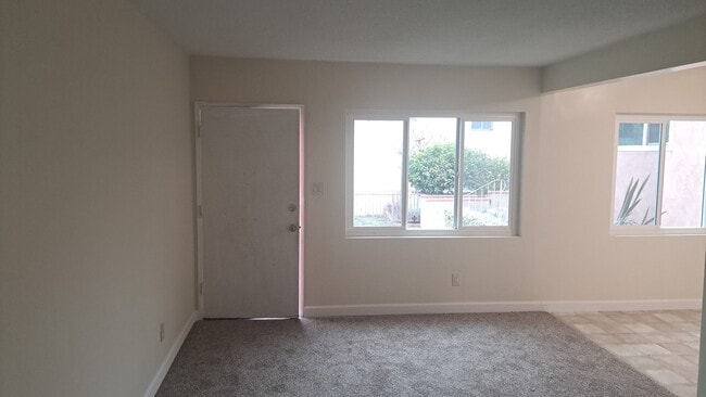 Photo - 111 E Hammel St Unit E