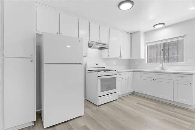 Photo - 2919 Baldwin St Unit C