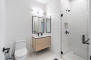 Bathroom - Bloom Beverly Grove - Upscale Co-Living